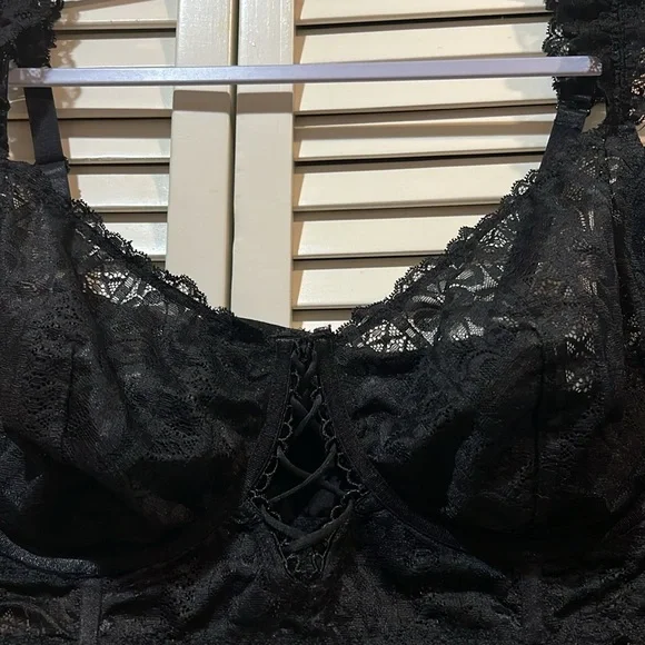 TORRID CURVES Striped Floral Lace Underwire Bra size 4 - Picture 7 of 12